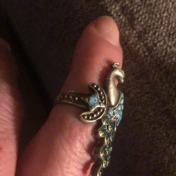 Ring - Picture 3 of 9